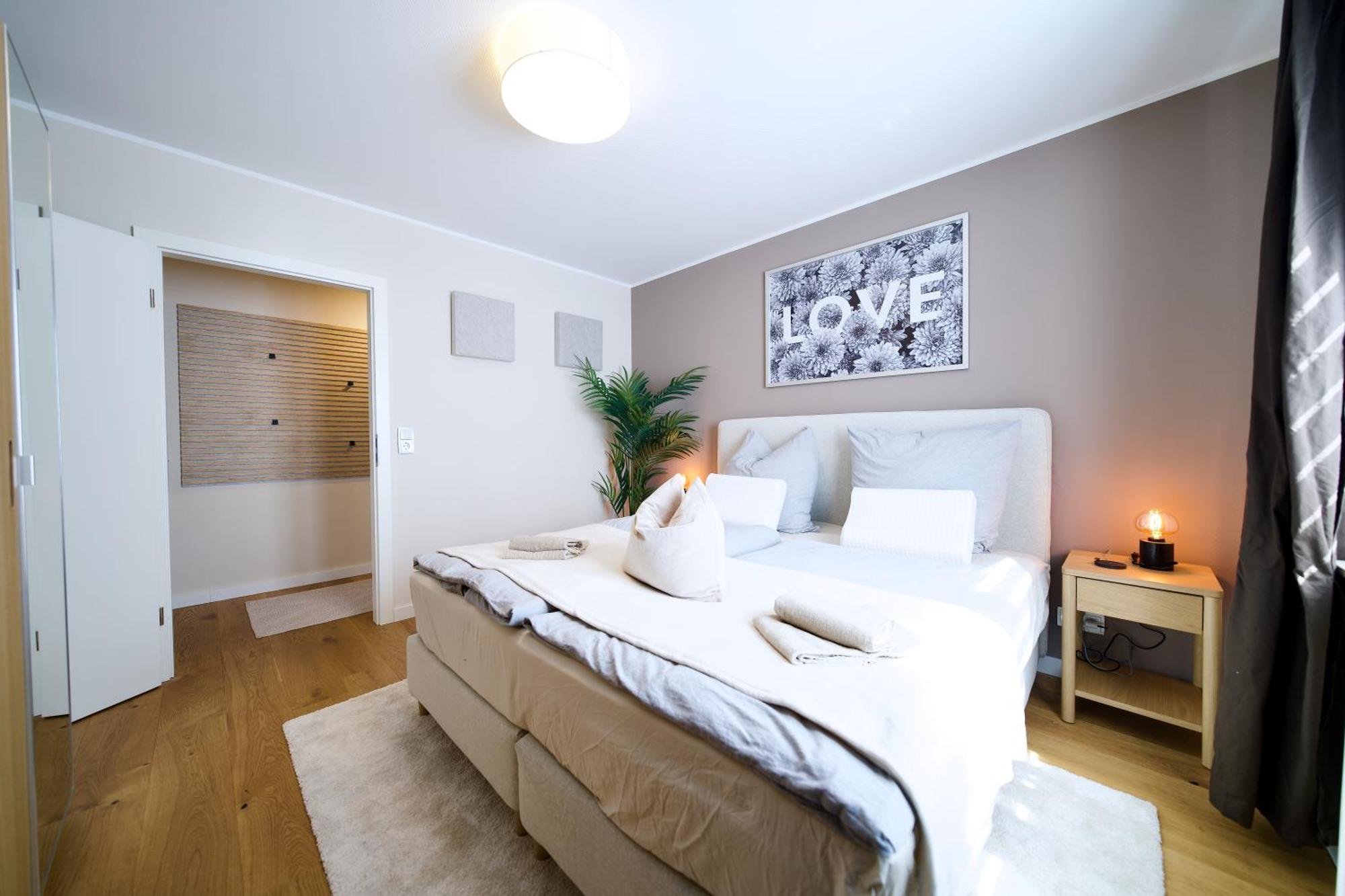 Edler Wohnraum Schwanenteich-Oase Mit Balkon, Kaffeevollautomat, Lift & Parkplatz Apartman Zwickau Kültér fotó
