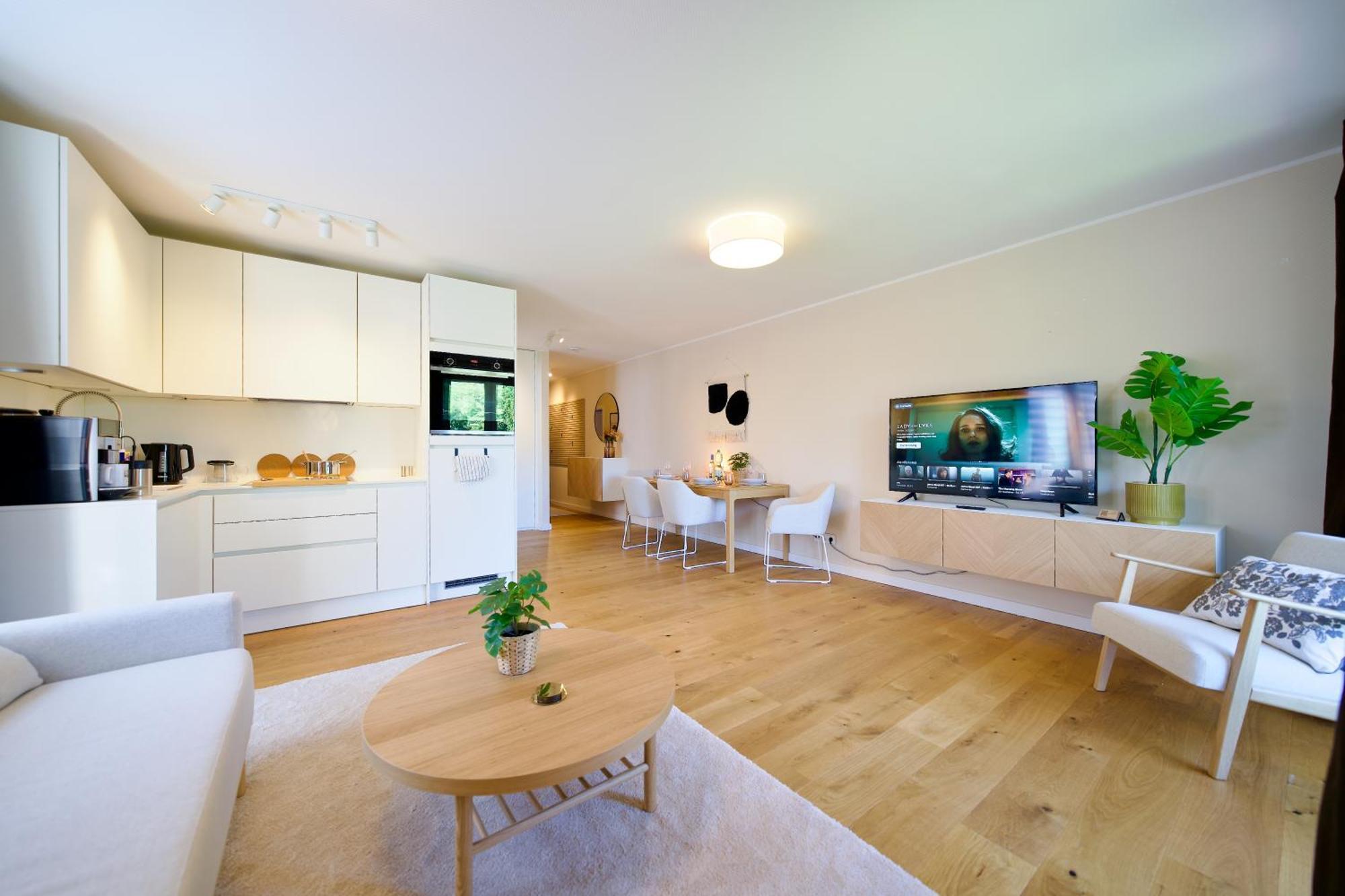 Edler Wohnraum Schwanenteich-Oase Mit Balkon, Kaffeevollautomat, Lift & Parkplatz Apartman Zwickau Kültér fotó