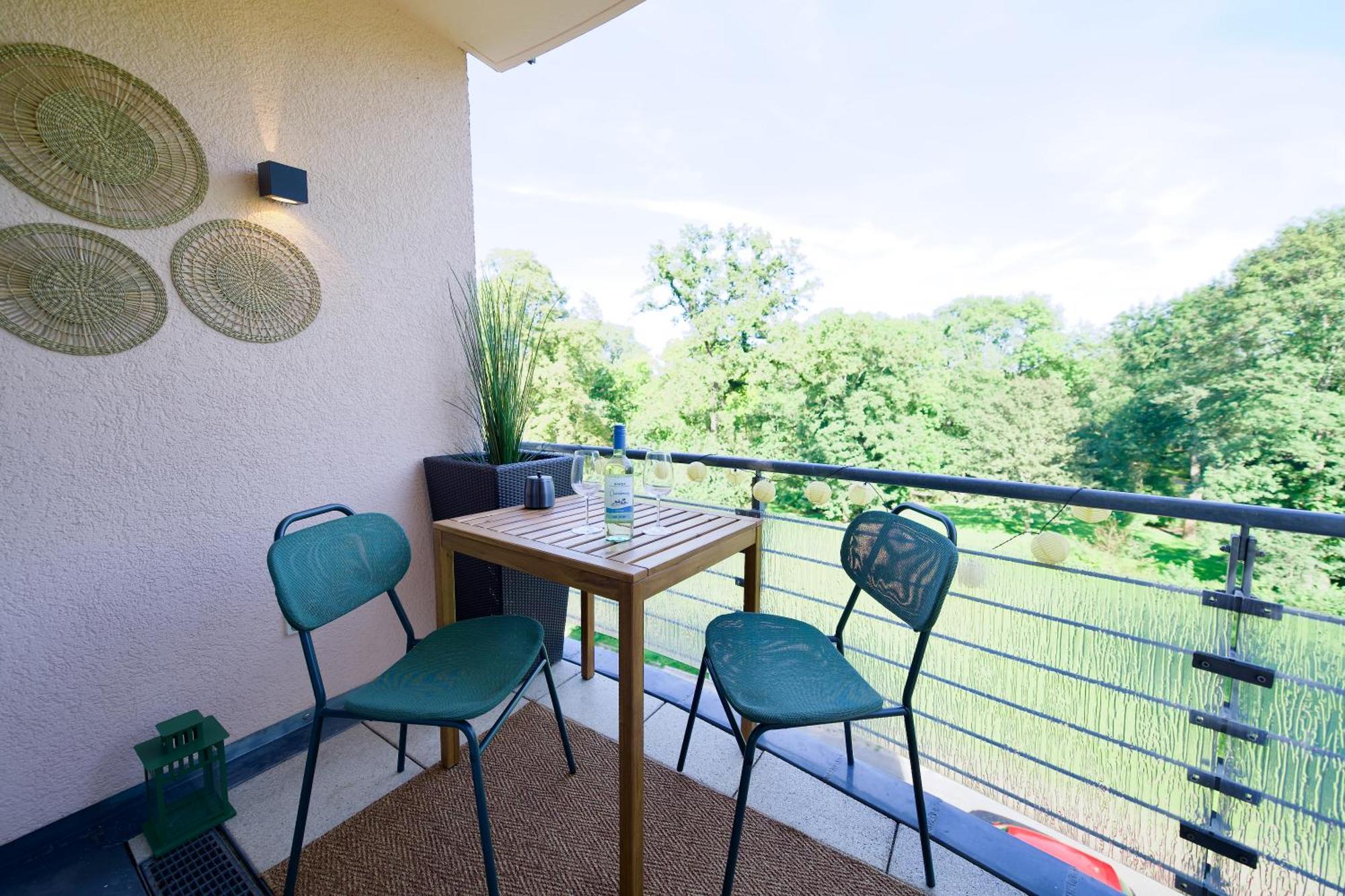 Edler Wohnraum Schwanenteich-Oase Mit Balkon, Kaffeevollautomat, Lift & Parkplatz Apartman Zwickau Kültér fotó