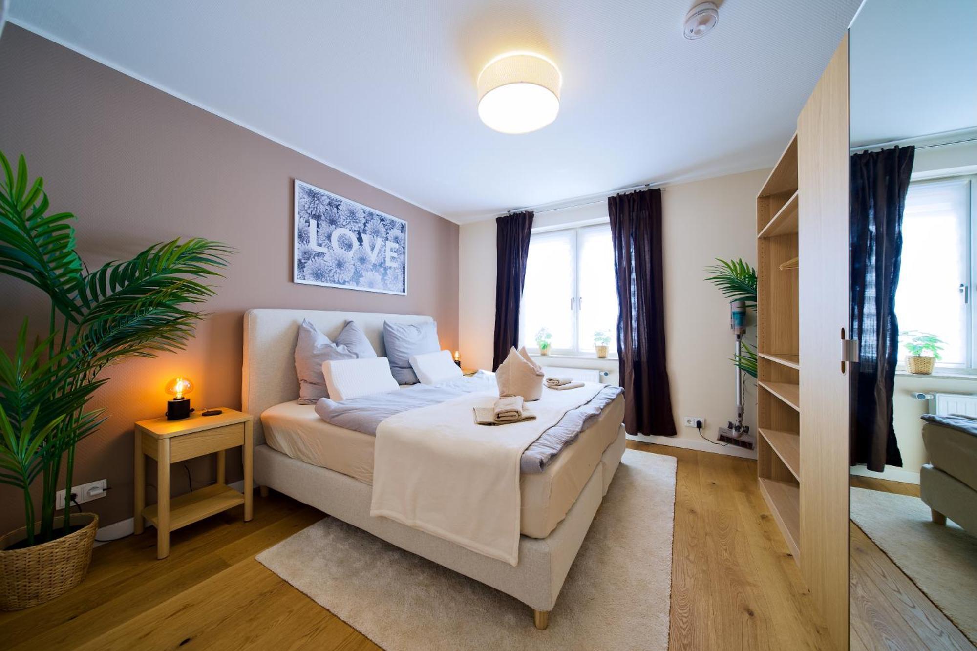 Edler Wohnraum Schwanenteich-Oase Mit Balkon, Kaffeevollautomat, Lift & Parkplatz Apartman Zwickau Kültér fotó